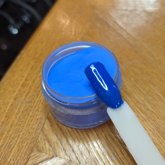 Slick Pour Powder - Picture 3 of 3